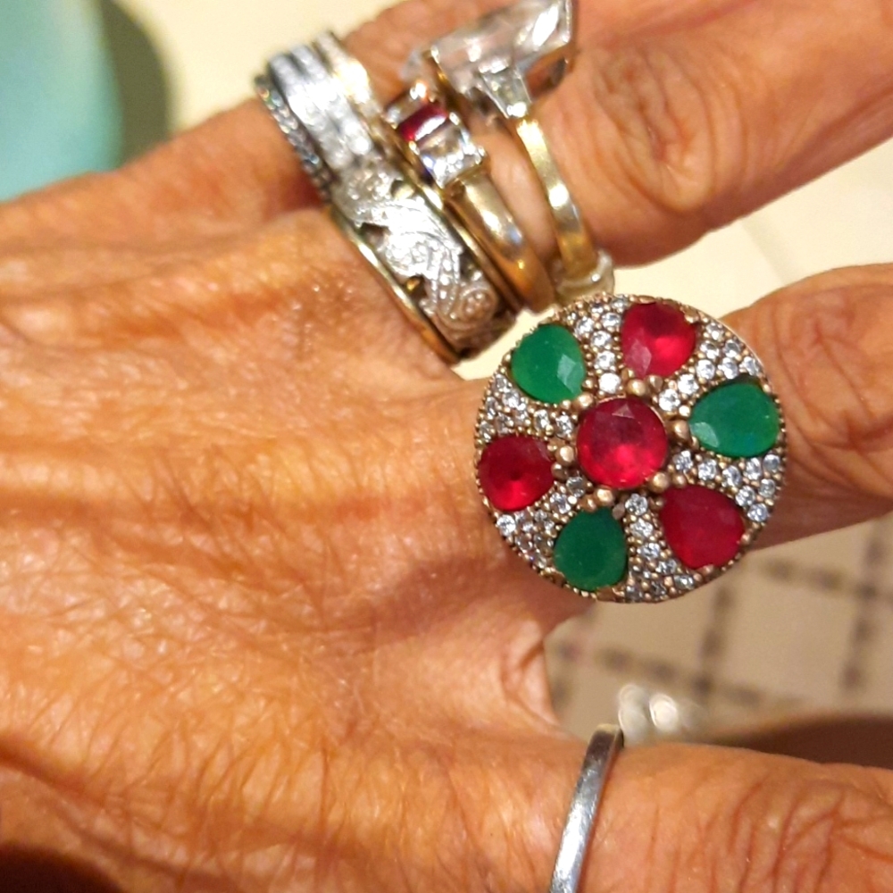 BALI GENUINE RUBY & EMERALD SOLID STERLING SILVER RING SIZE 7.75 Hefty Large